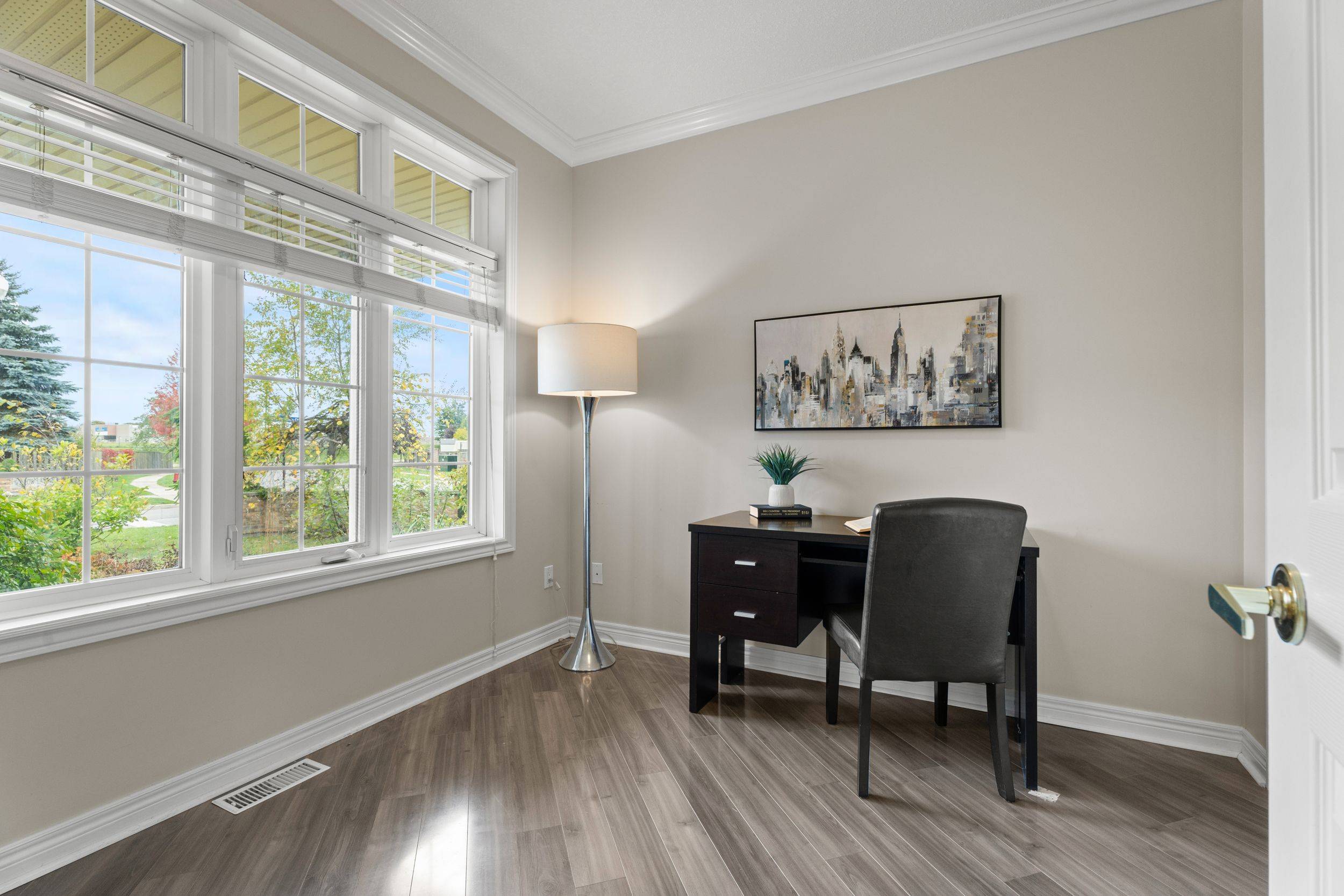 Welland, ON L3C 7L7,8 Willowlanding CT