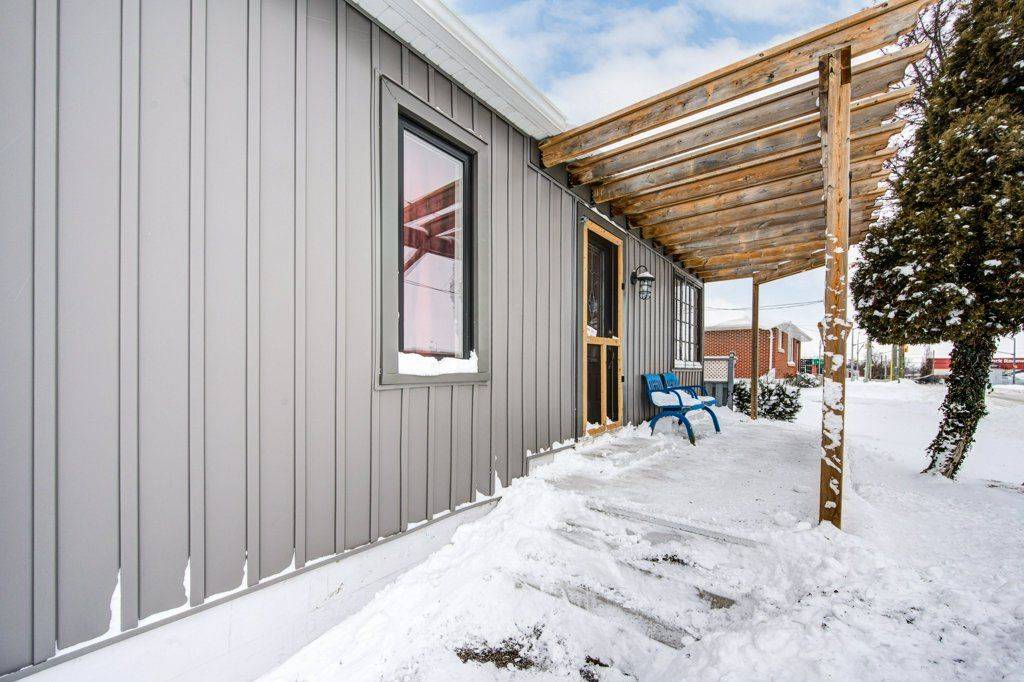 Woodstock, ON N4S 3Y7,20 Teeple ST