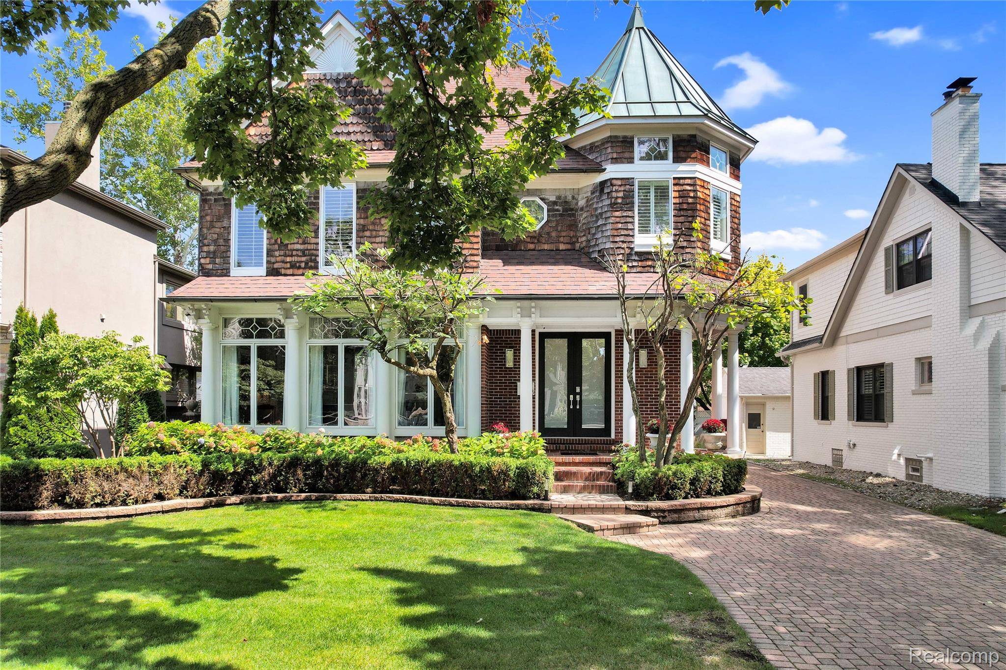 Birmingham, MI 48009,655 Chester ST