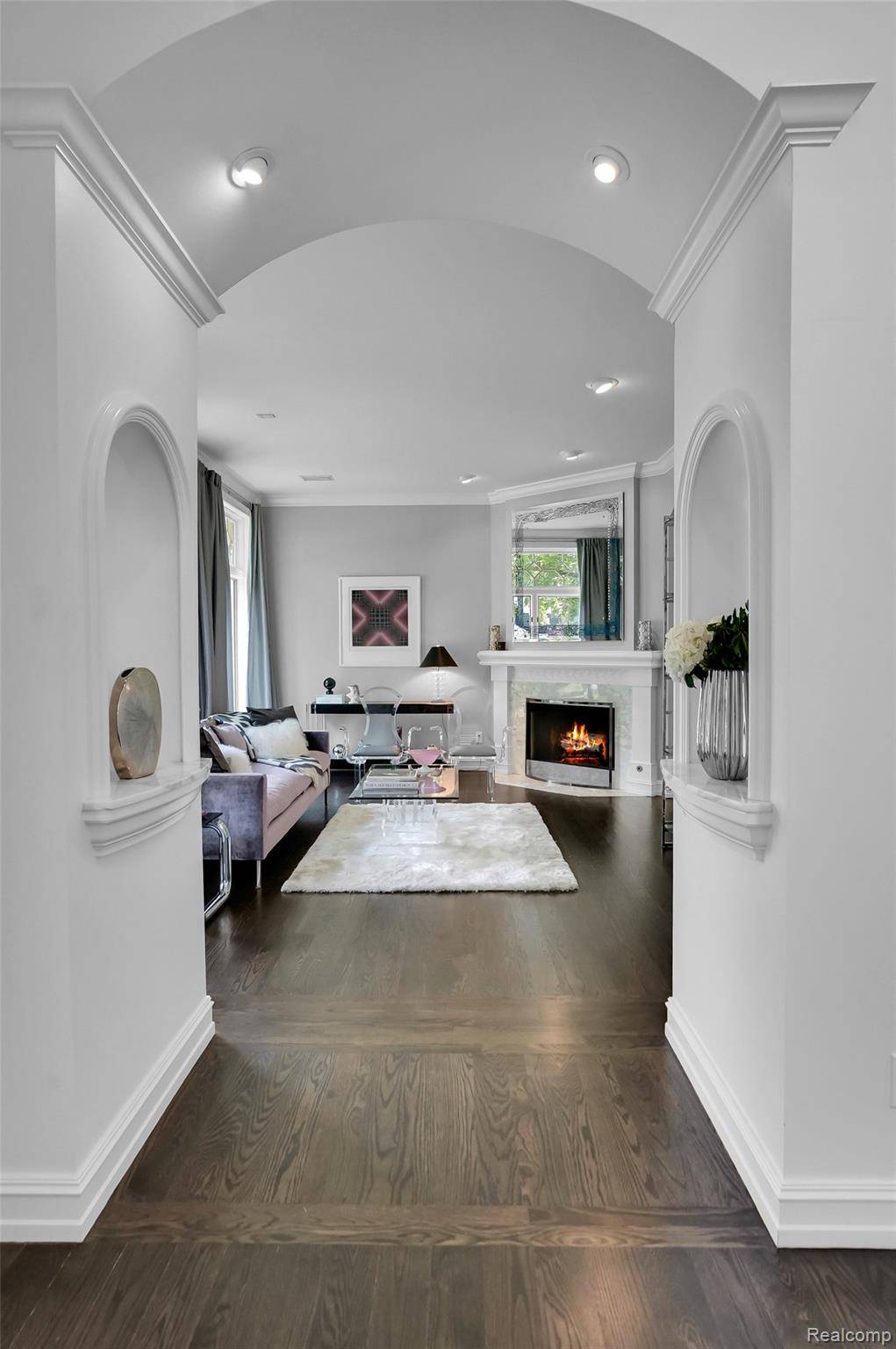 Birmingham, MI 48009,655 Chester ST