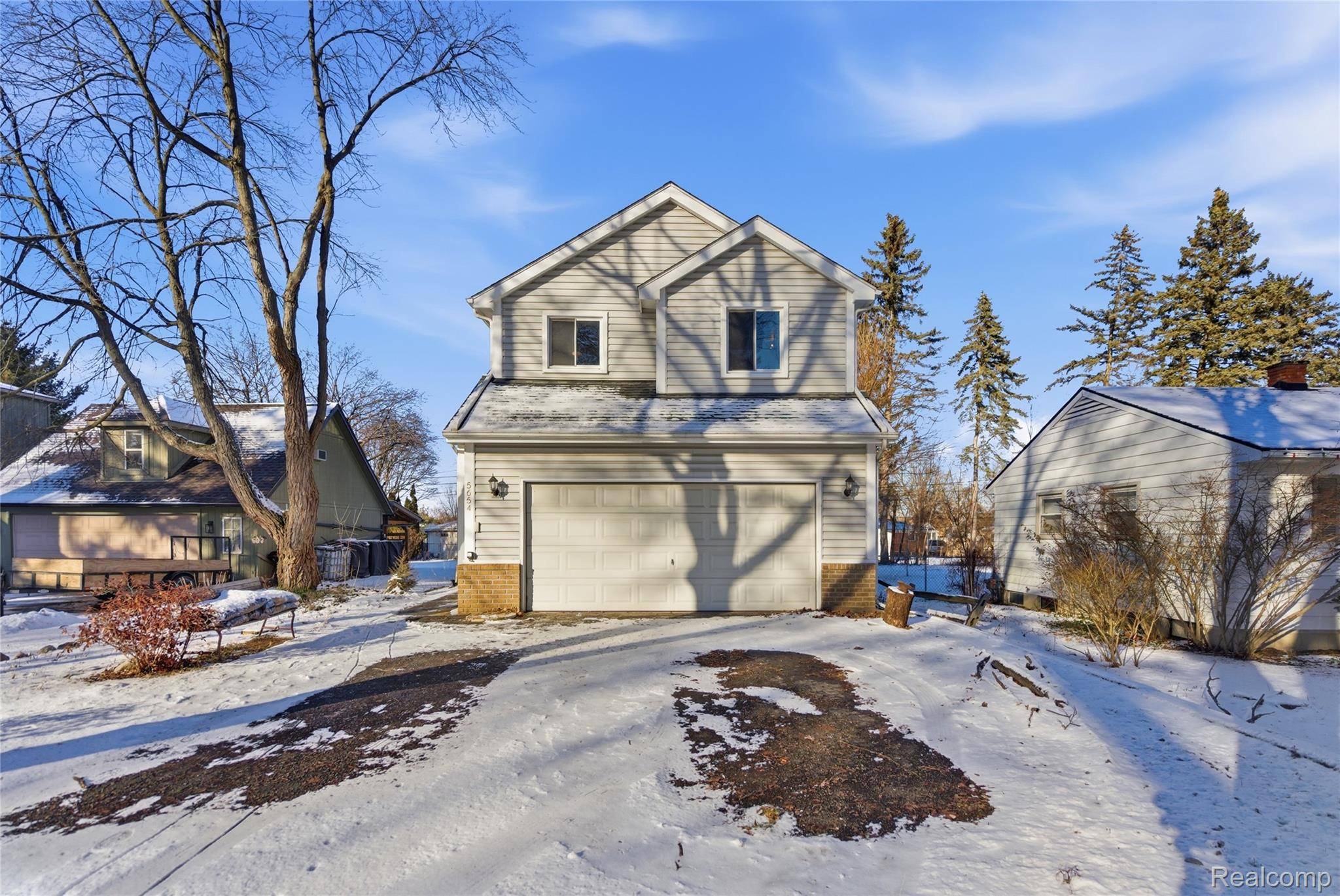 Waterford, MI 48329,5654 Rowley BLVD