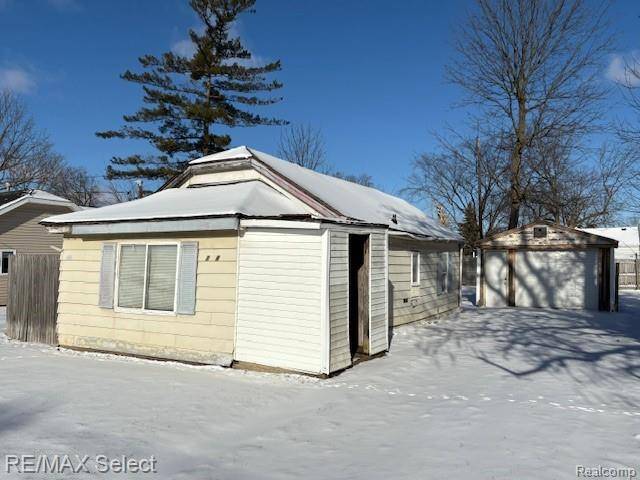 Flint, MI 48507,1034 W Bergin AVE