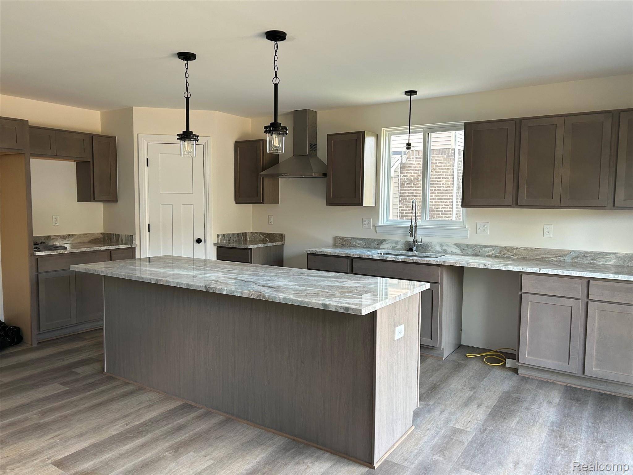 Belleville, MI 48111,42541 Colonial RD