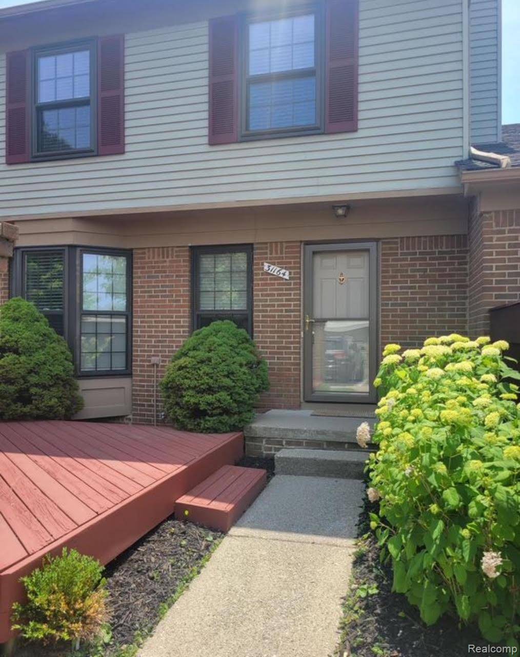 Farmington Hills, MI 48331,31164 Country Way WAY