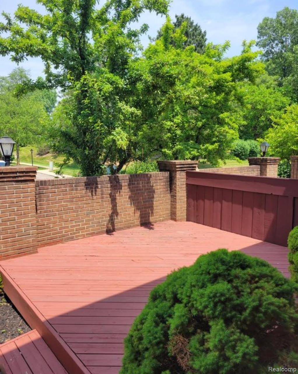 Farmington Hills, MI 48331,31164 Country Way WAY