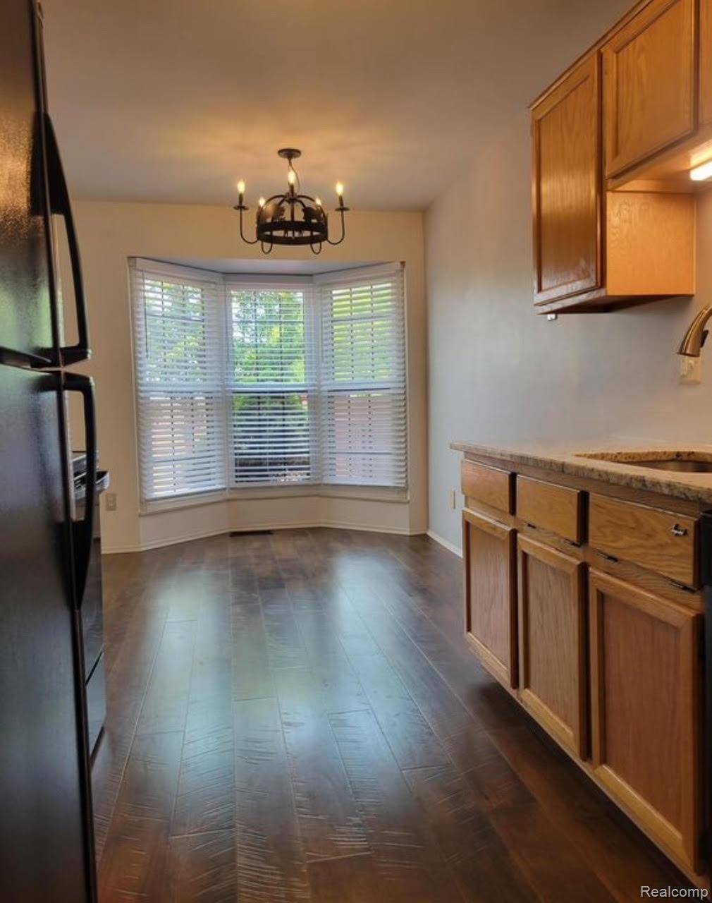 Farmington Hills, MI 48331,31164 Country Way WAY