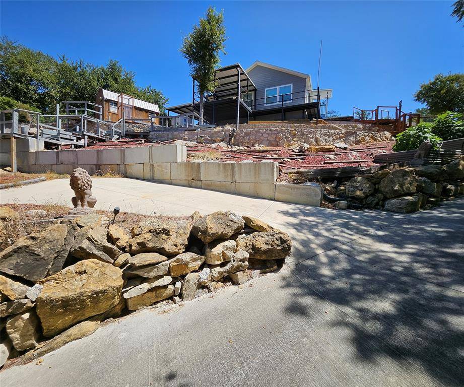 Lake Bridgeport, TX 76426,411 N Lake Shore Circle