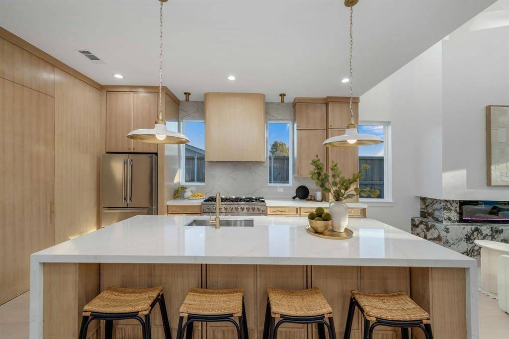 Dallas, TX 75218,10314 Country Club Drive