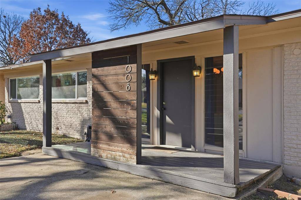 Arlington, TX 76012,1008 Ridgewood Terrace