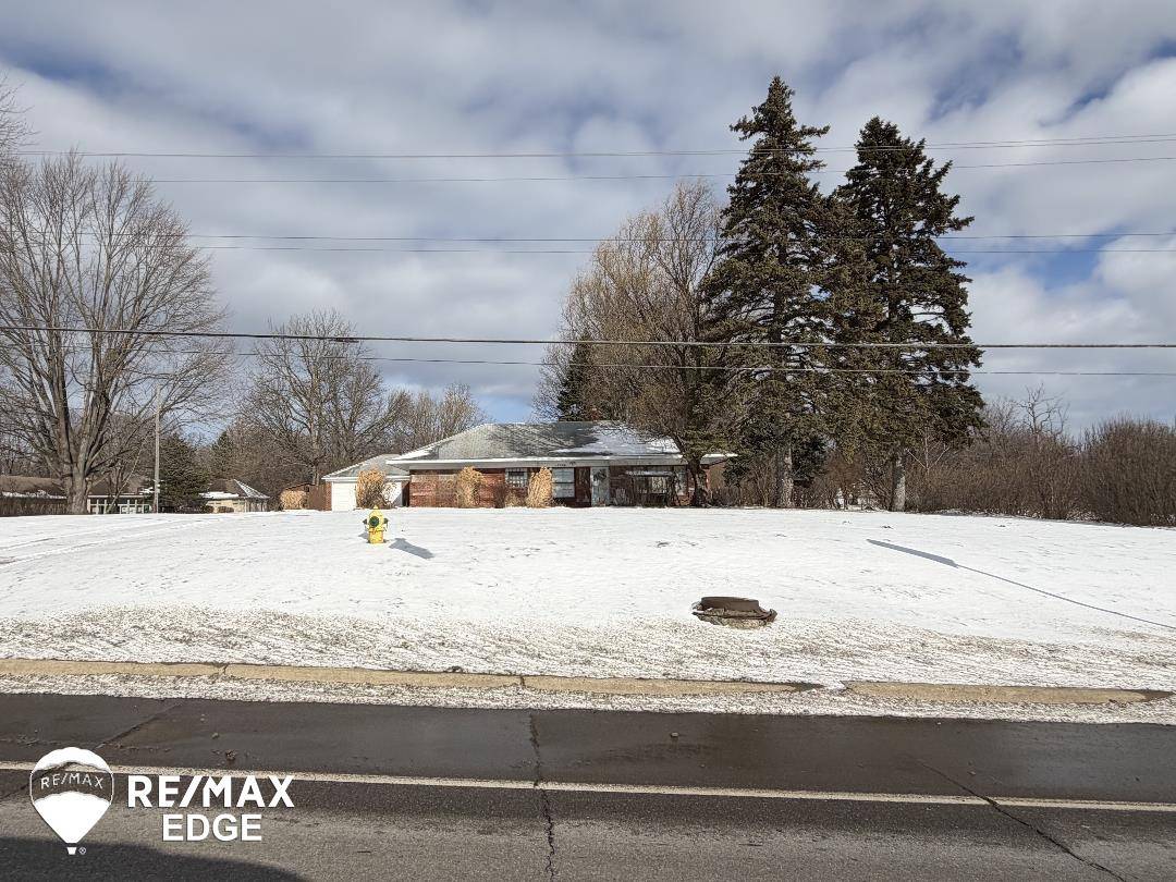 3360 Beecher RD, Flint Twp, MI 48532
