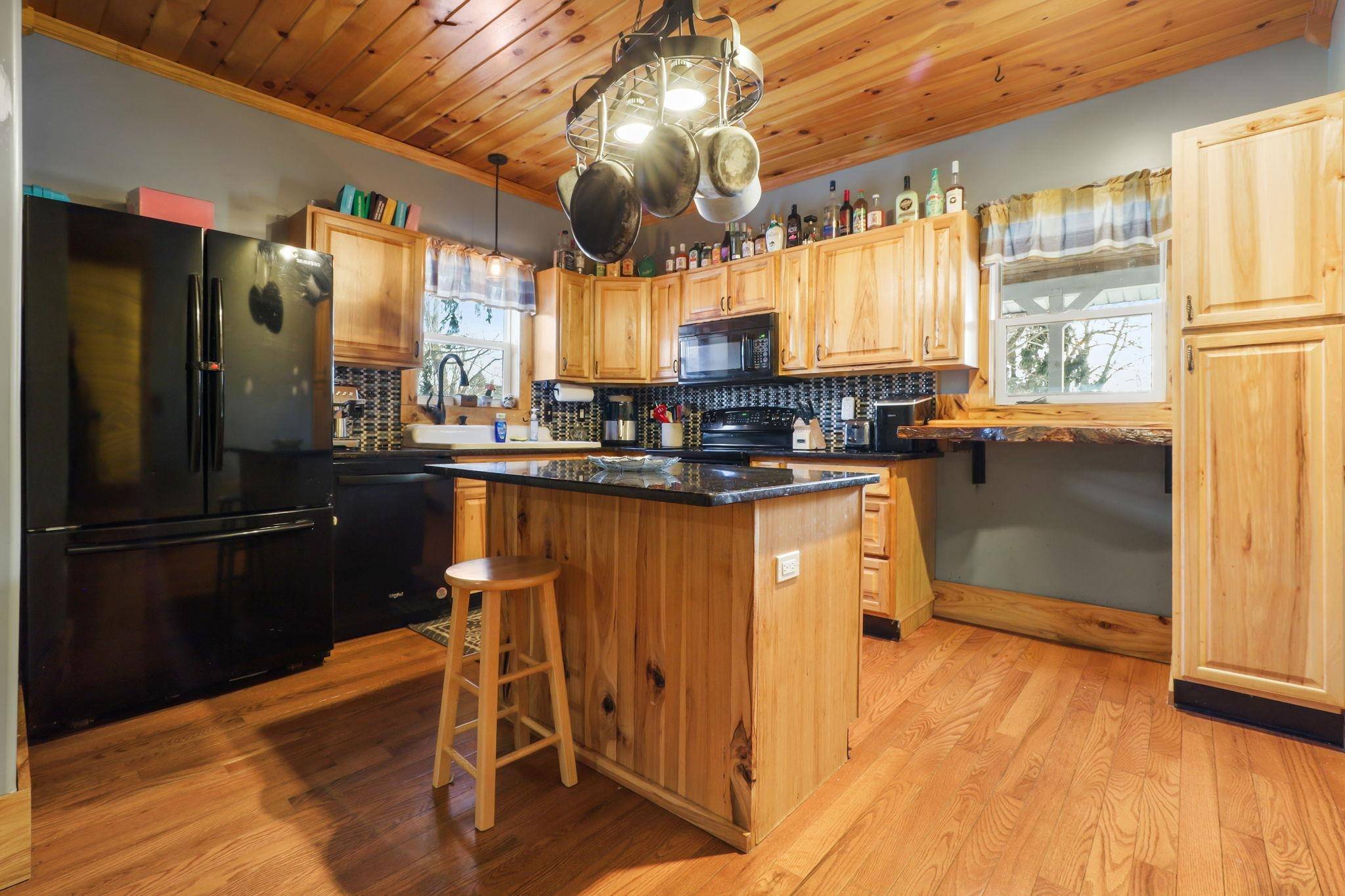 Perry, MI 48872,6446 W Beard RD