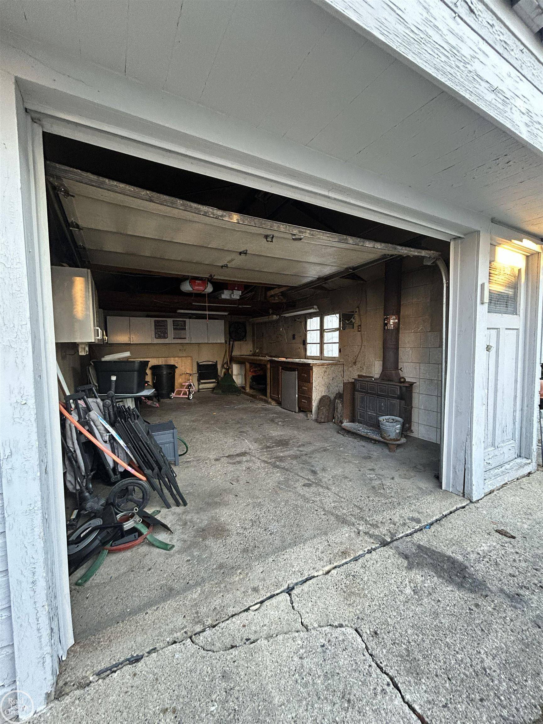 Eastpointe, MI 48021,22138 Brittany AVE