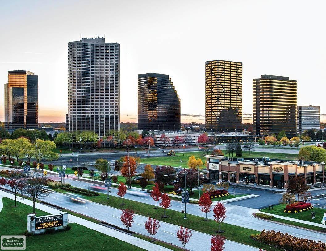 Southfield, MI 48075,5000 Town CTR