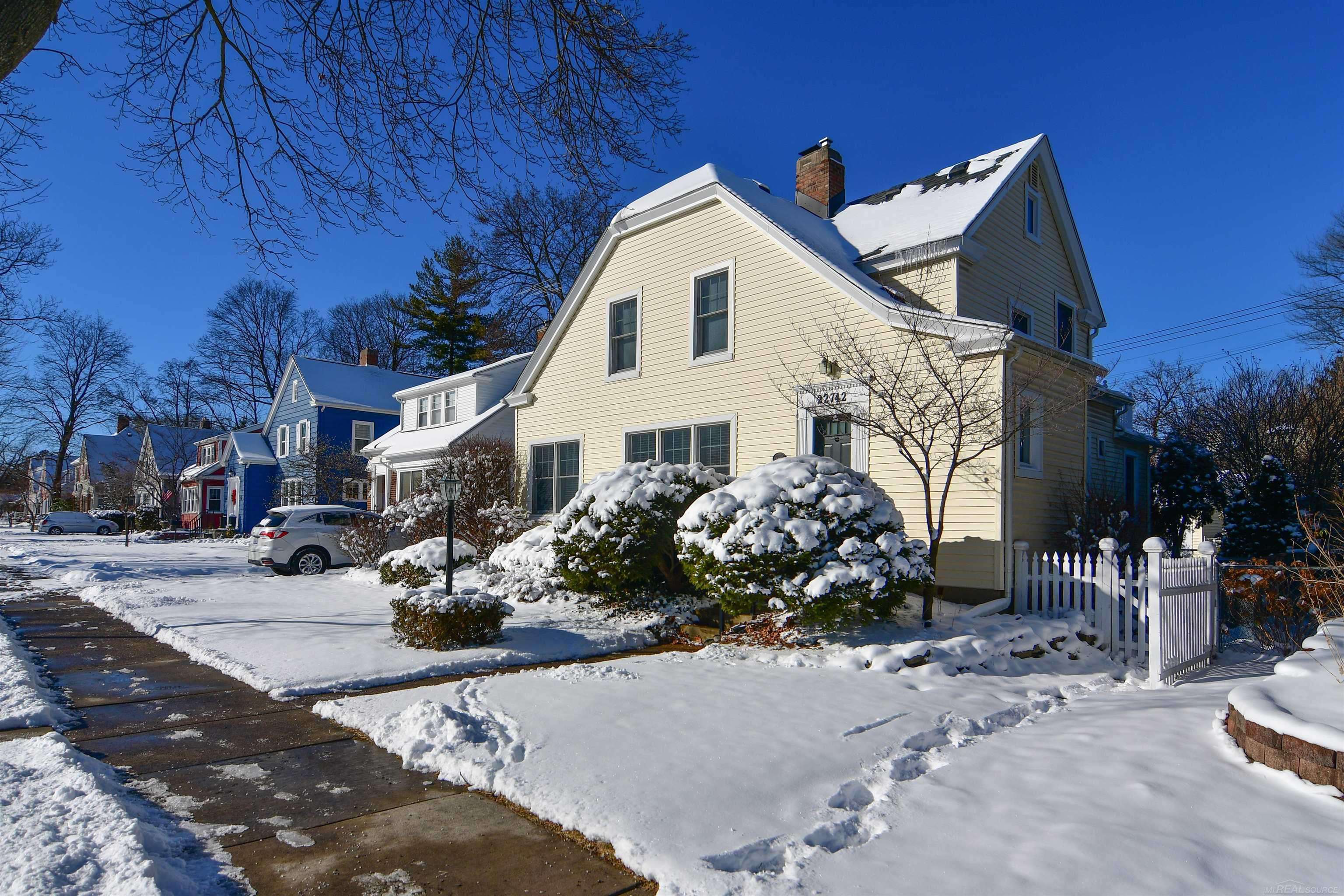 Dearborn, MI 48124,22742 Beech ST