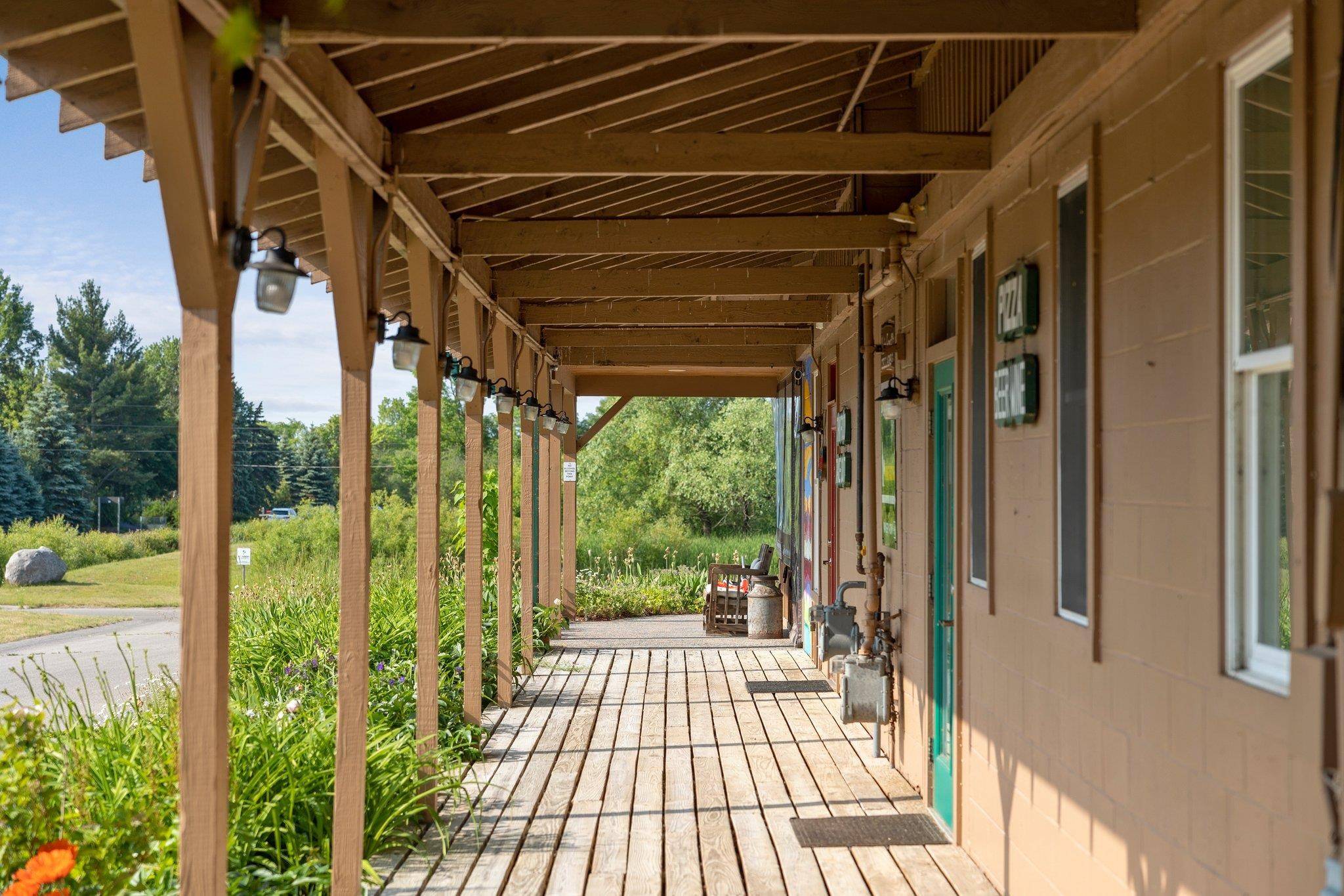 5046 S West Bay SHR, Bingham Twp, MI 49682