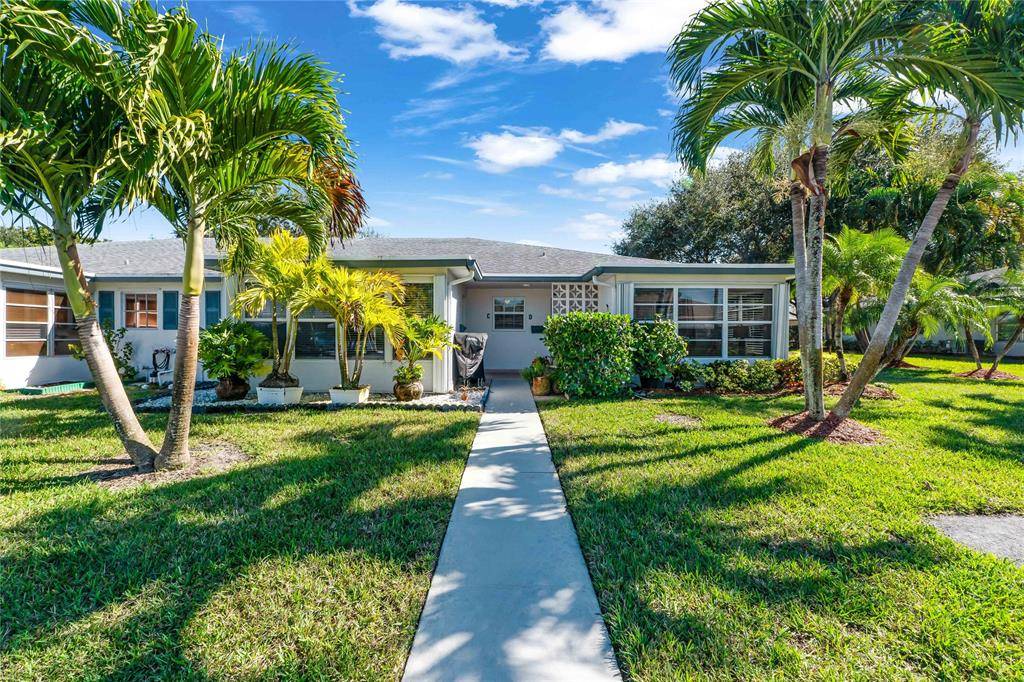 Delray Beach, FL 33445,1235 Club Dr W #D