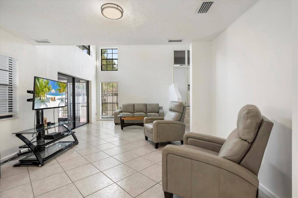 Palm Beach Gardens, FL 33418,579 Prestwick Cir #2