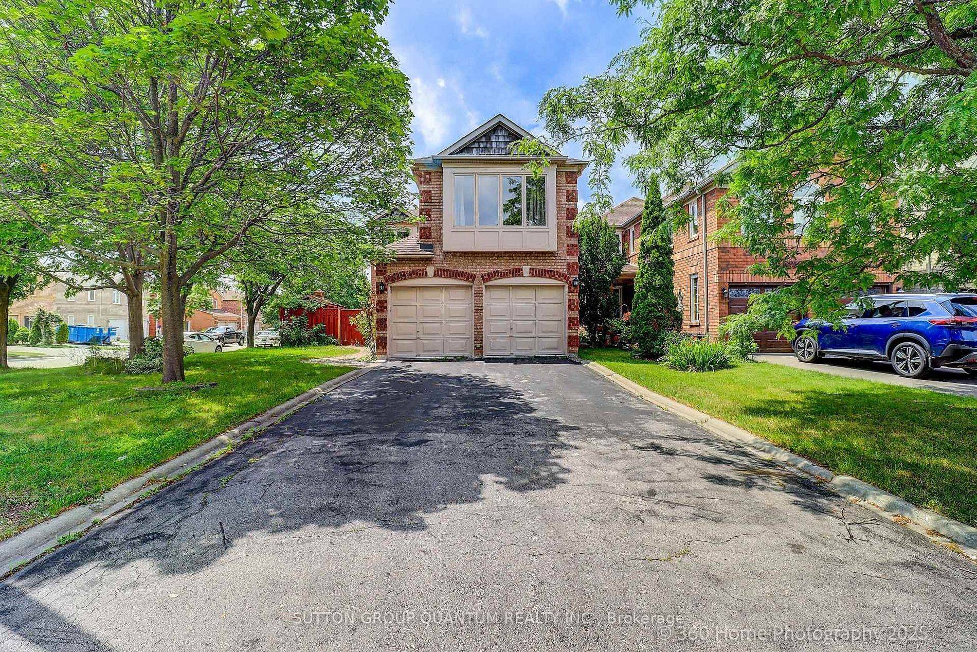Mississauga, ON L5N 7C9,3246 Fanleaf DR