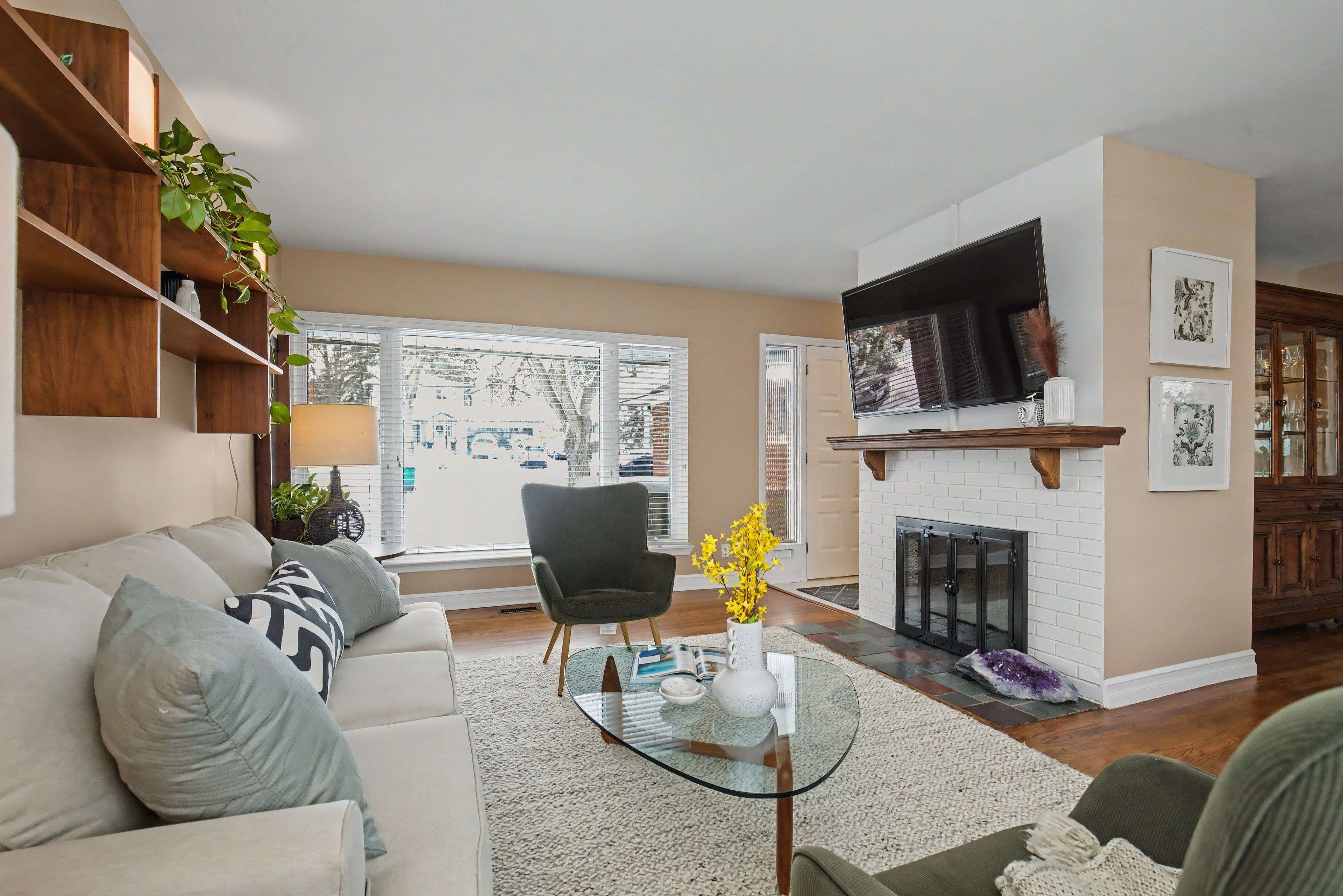 Mississauga, ON L5C 2M6,3247 Flanagan CRES