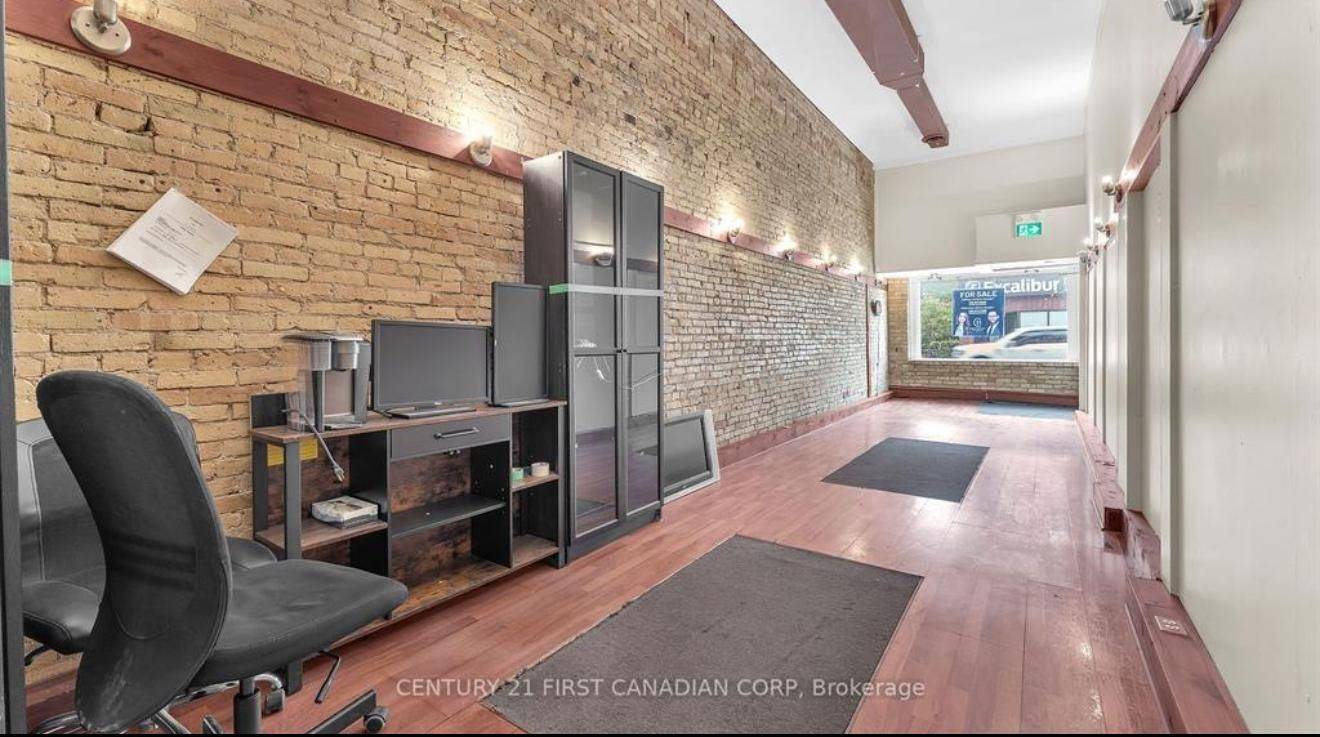 South Huron, ON N0M 1S2,411 Main St ST S