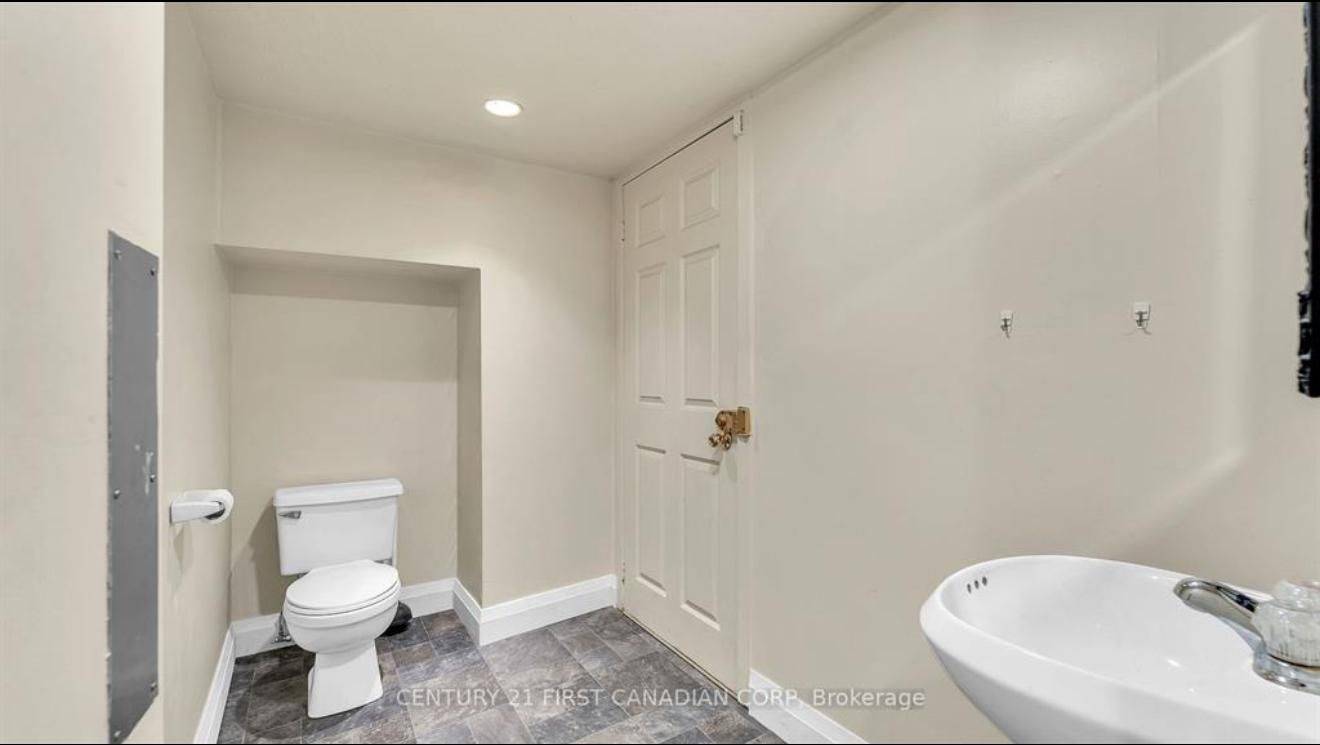 South Huron, ON N0M 1S2,411 Main St ST S