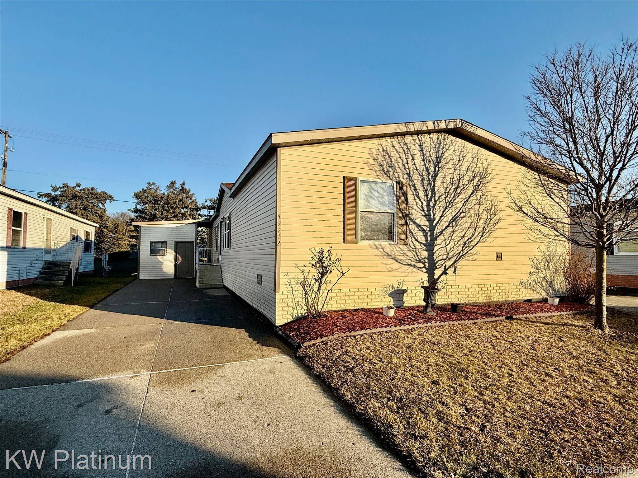 Shelby Twp, MI 48315,49872 Teton Pass