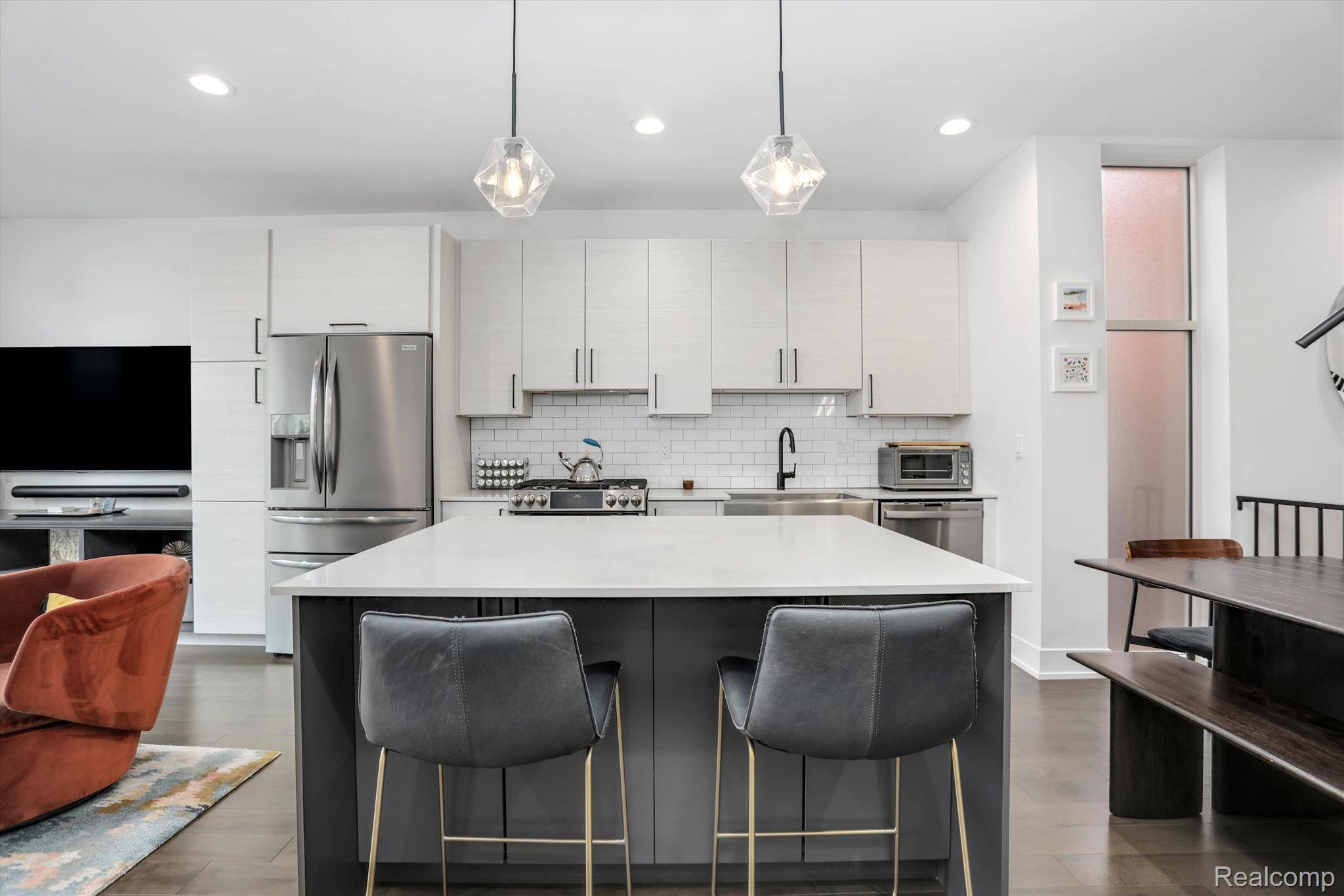 Detroit, MI 48201,2830 John R ST