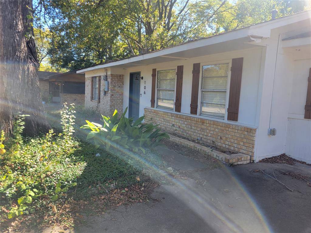 Arp, TX 75750,106 Allen Street