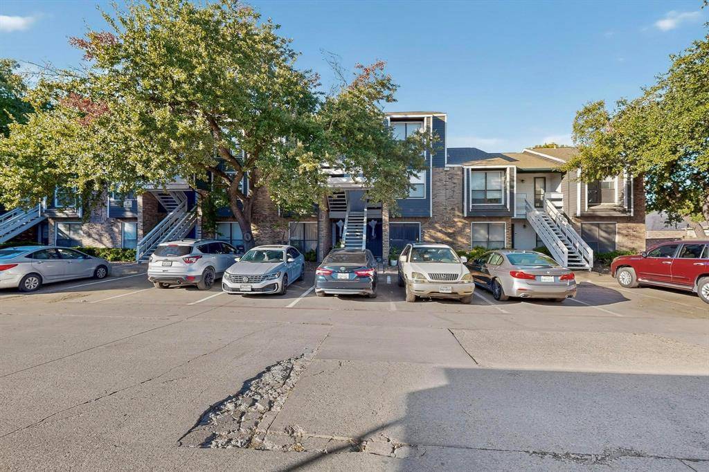 Dallas, TX 75254,5840 Spring Valley Road #810