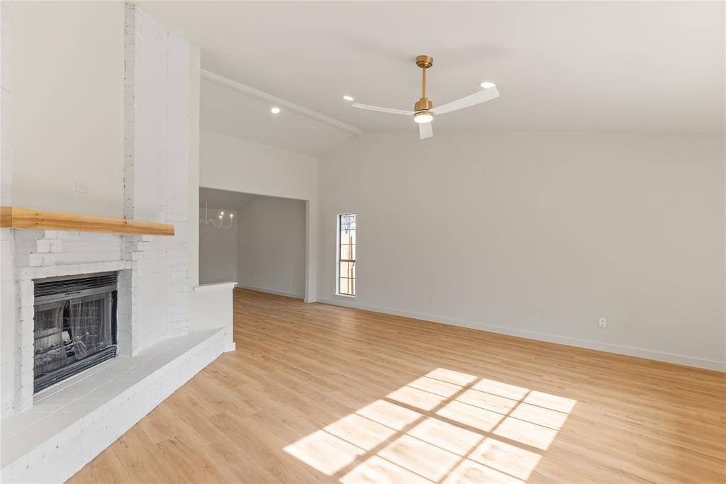 Arlington, TX 76014,2301 Sharpshire Lane