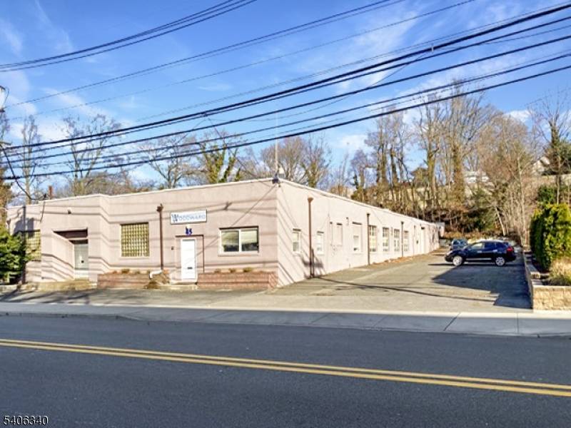 East Rutherford Boro, NJ 07073,45 Carlton Ave