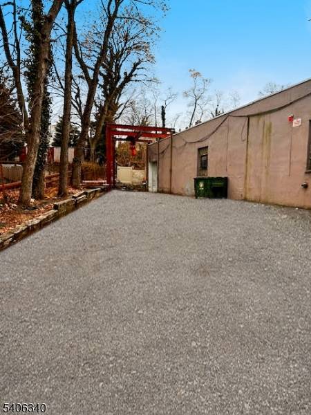 East Rutherford Boro, NJ 07073,45 Carlton Ave