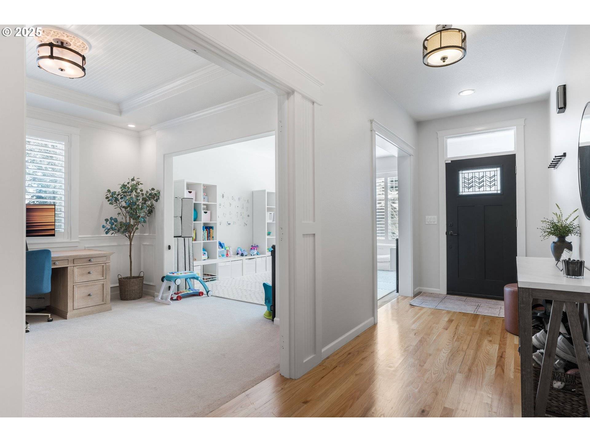 Camas, WA 98607,909 NW 22ND AVE