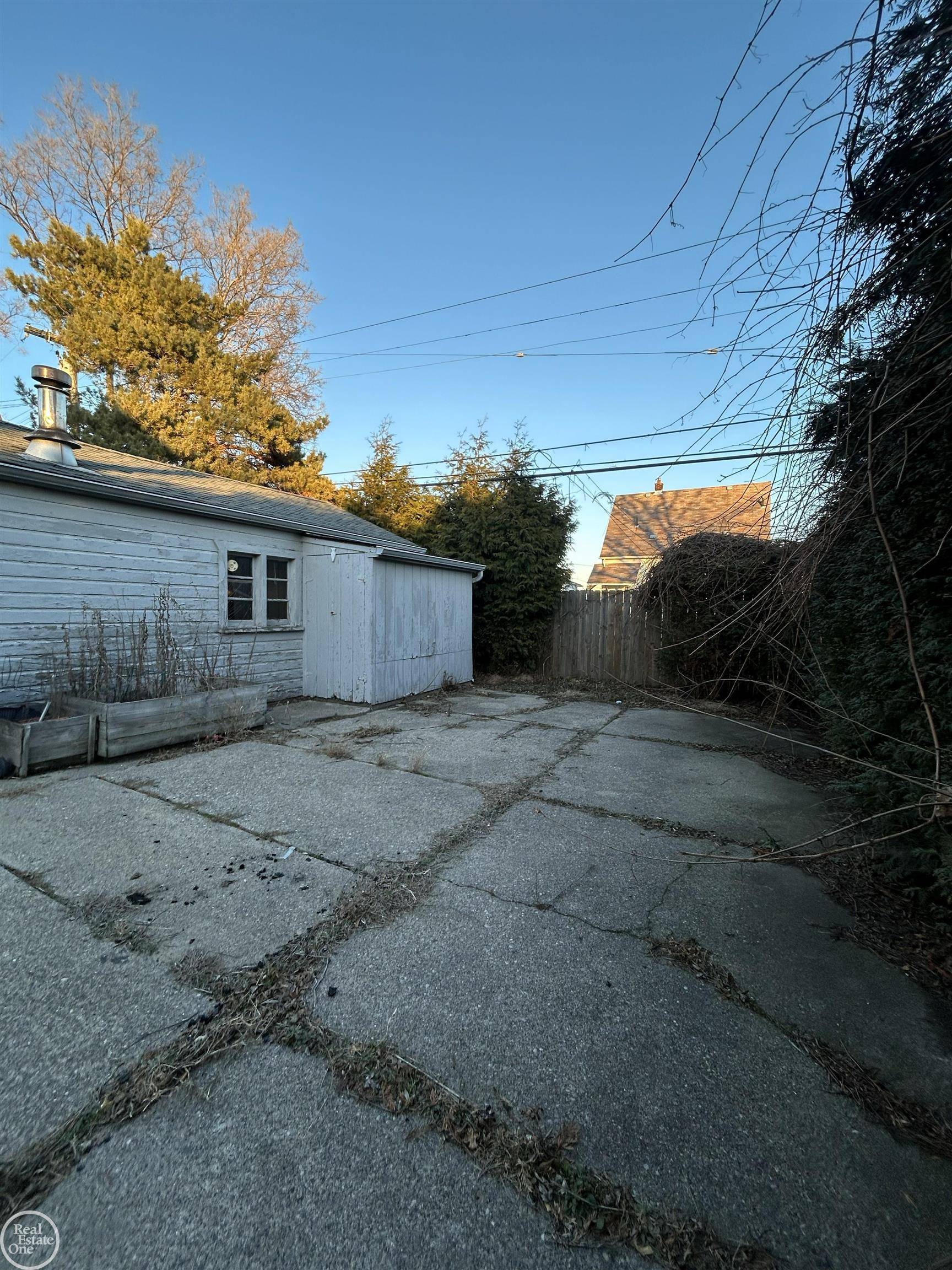 Eastpointe, MI 48021,22138 Brittany AVE