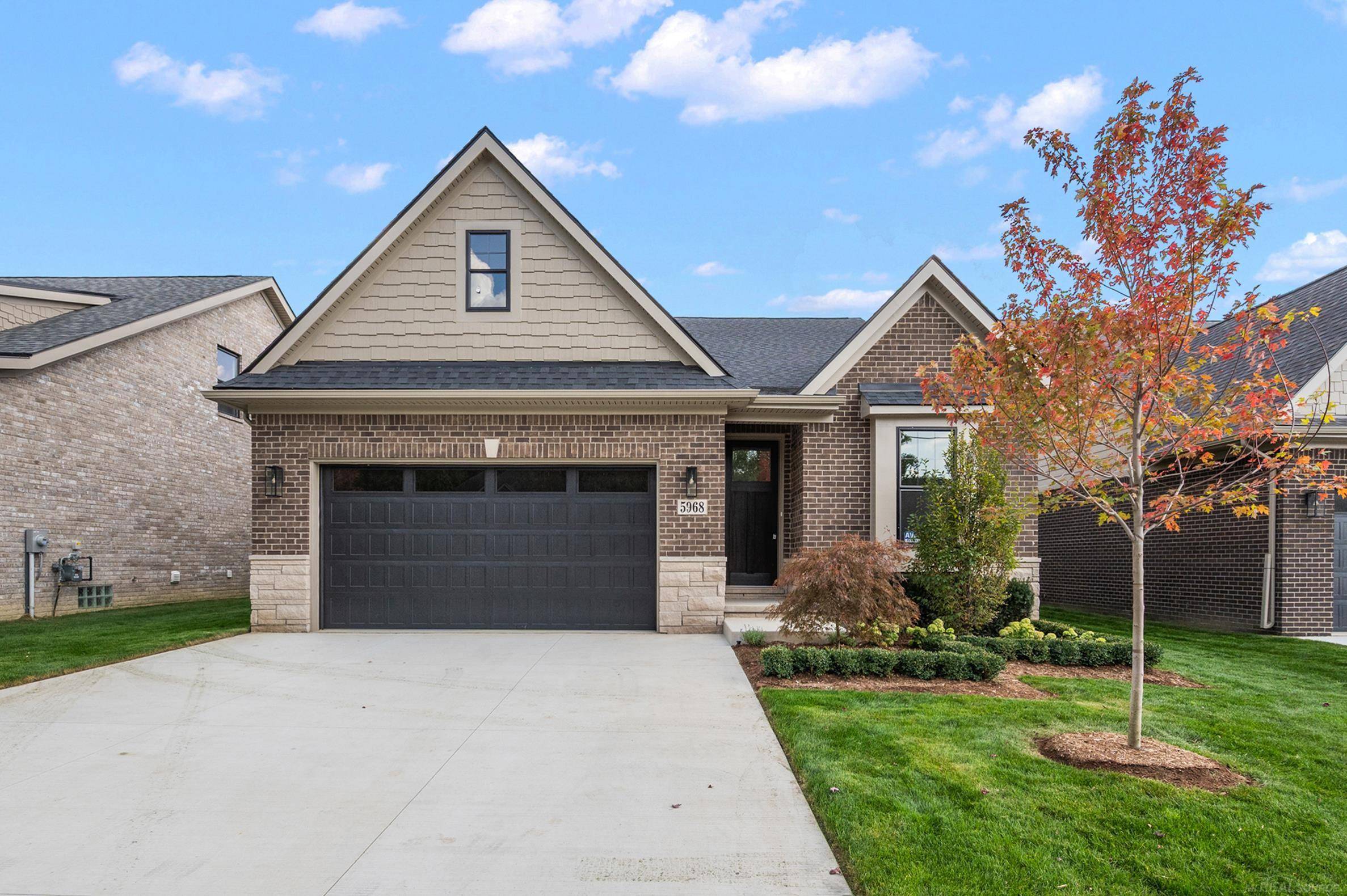 Troy, MI 48085,5944 Willow Grove DR