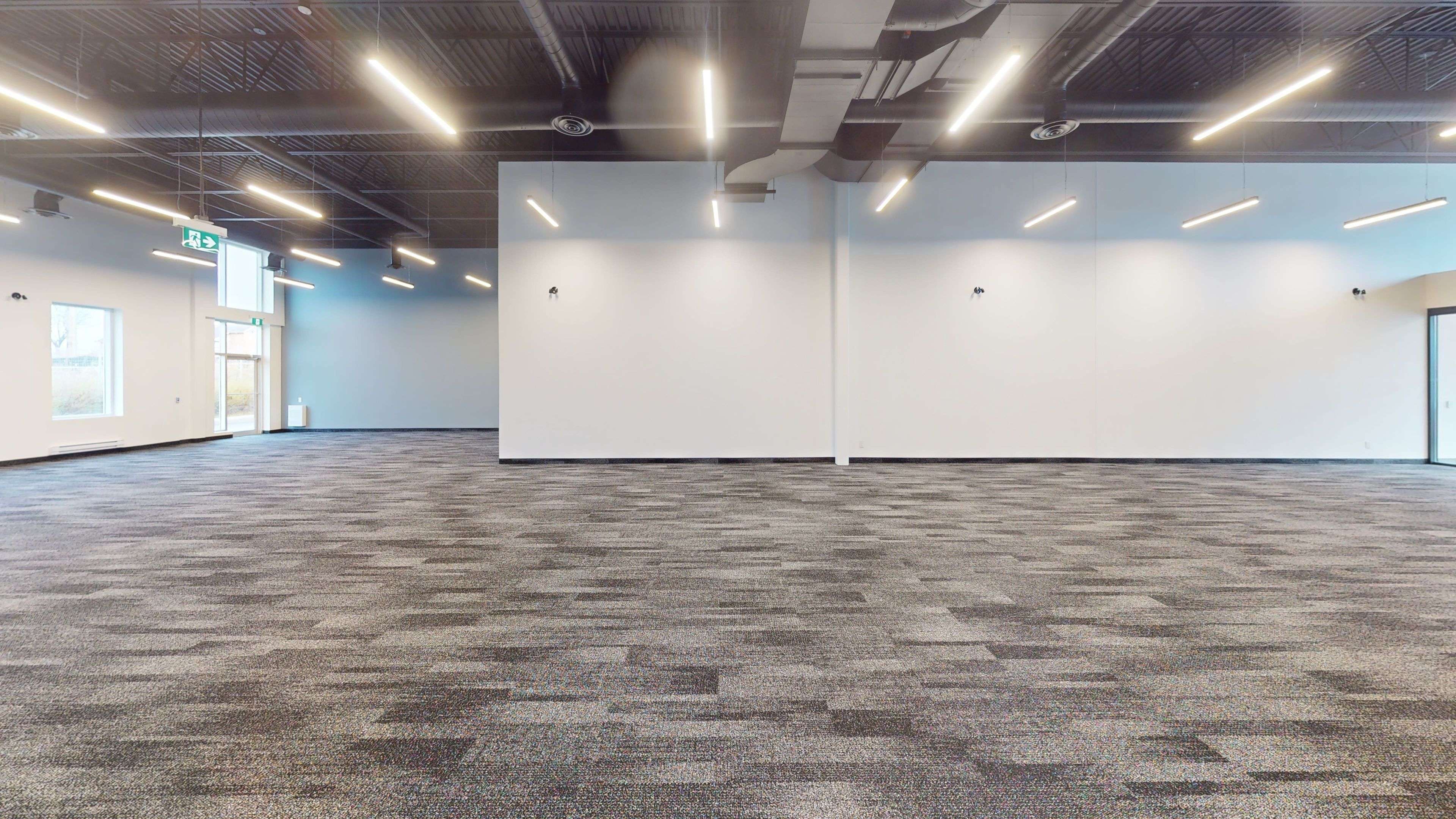 Burlington, ON L7N 3N8,3185 Harvester RD #B2