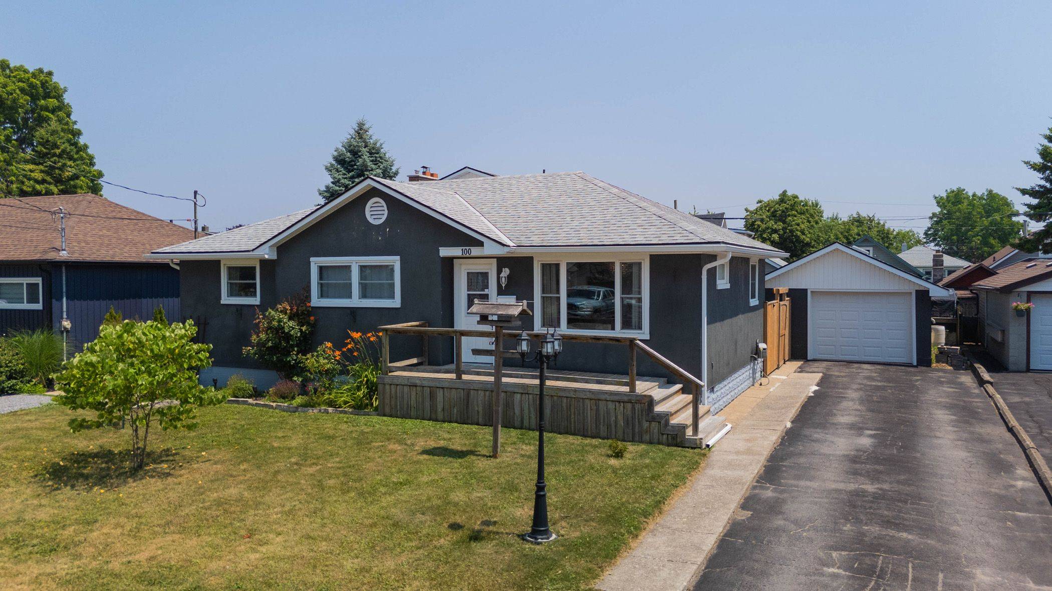 Port Colborne, ON L3K 5A9,100 Knoll ST