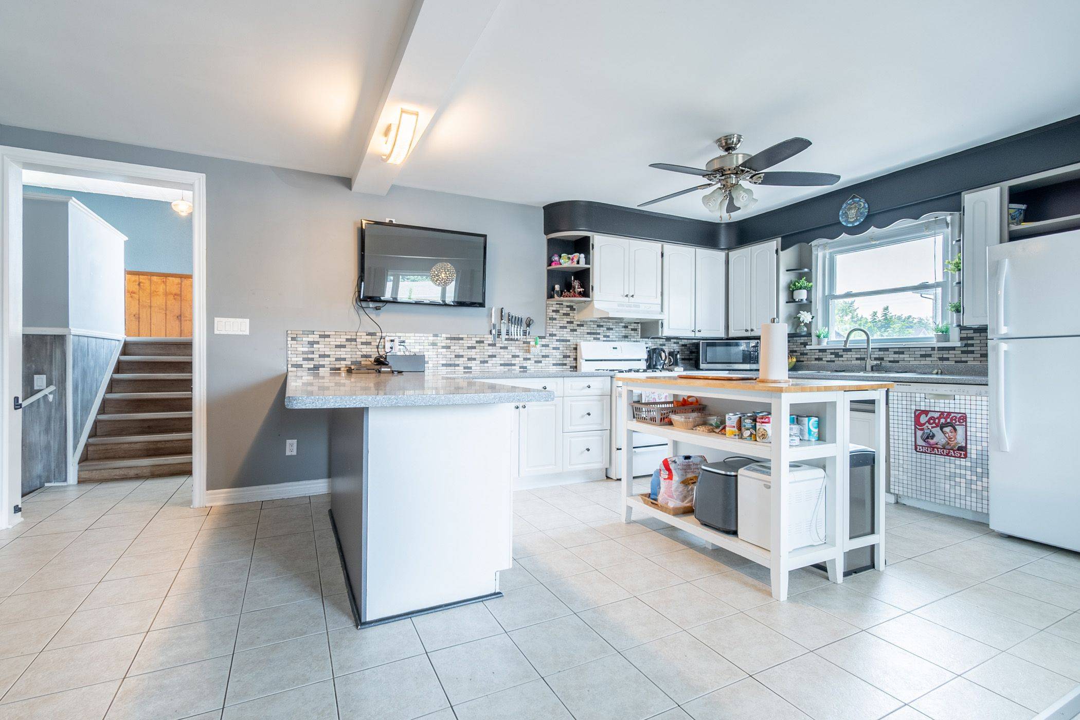 Port Colborne, ON L3K 5A9,100 Knoll ST