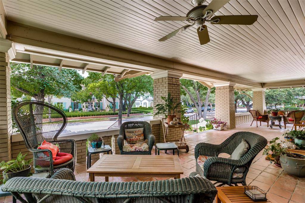 Fort Worth, TX 76110,1351 MISTLETOE Drive