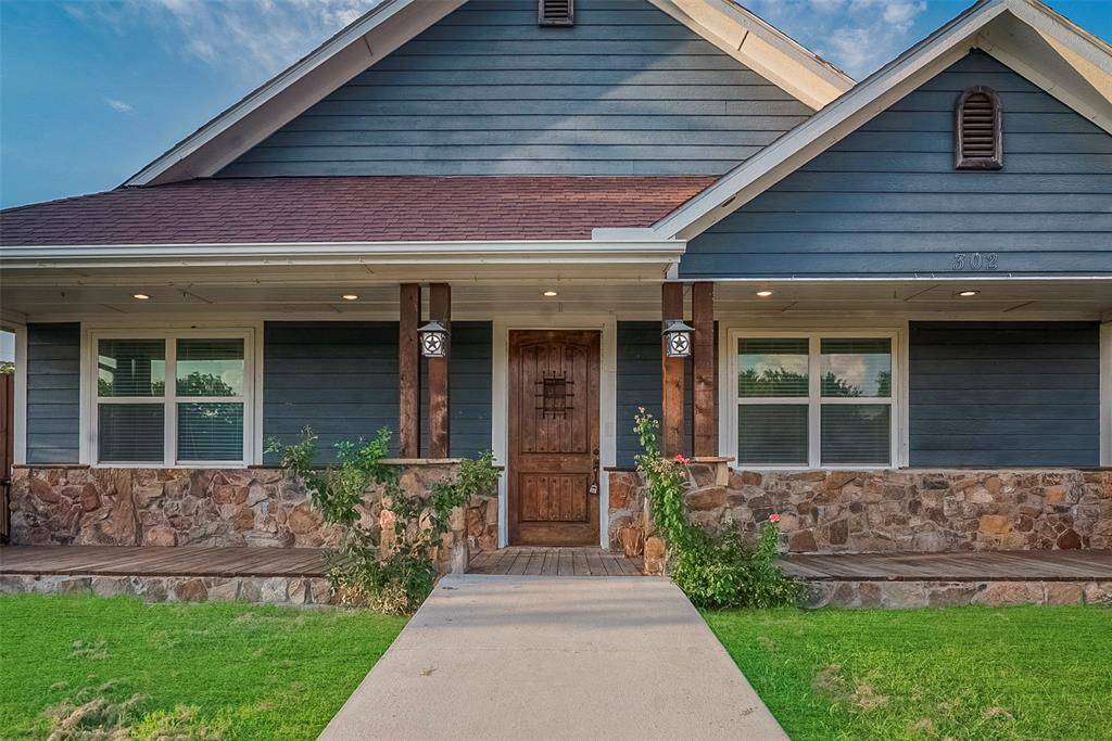 Savoy, TX 75479,302 N Front Street