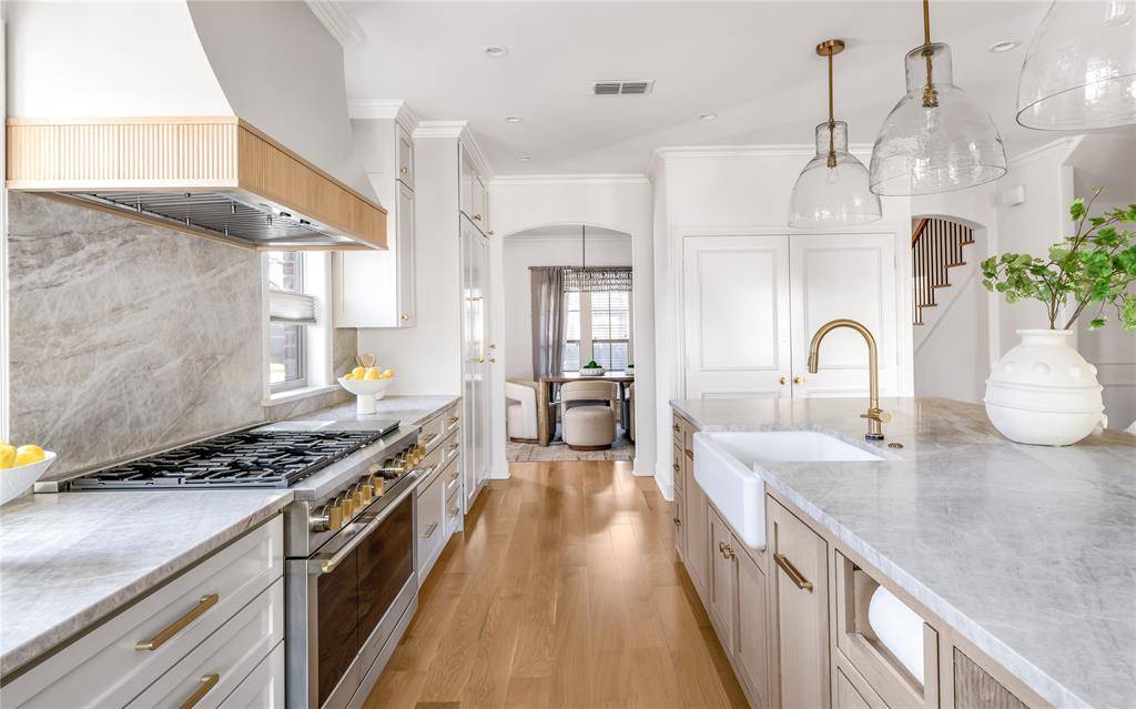 Dallas, TX 75206,5551 Miller Avenue