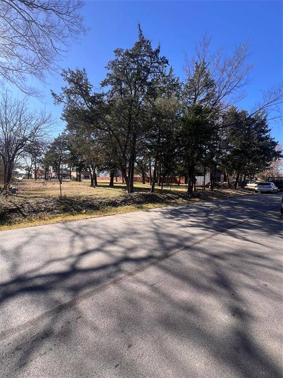 Dallas, TX 75217,8918 Wadlington Avenue