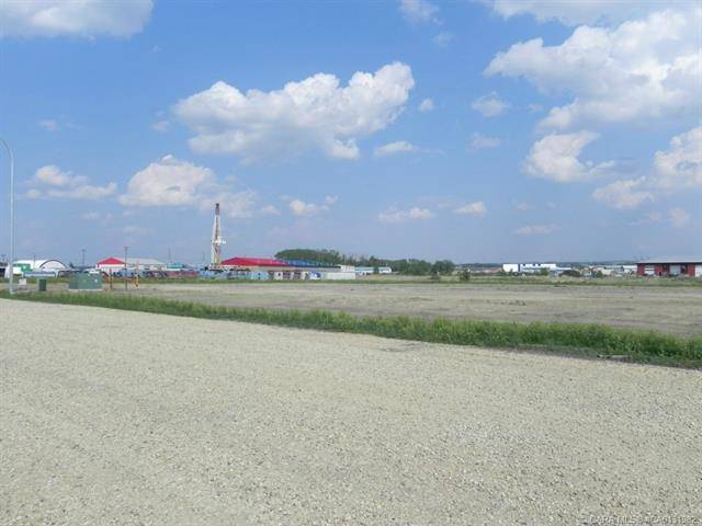 5392 Len Thompson DR, Lacombe, AB T4L 2H3