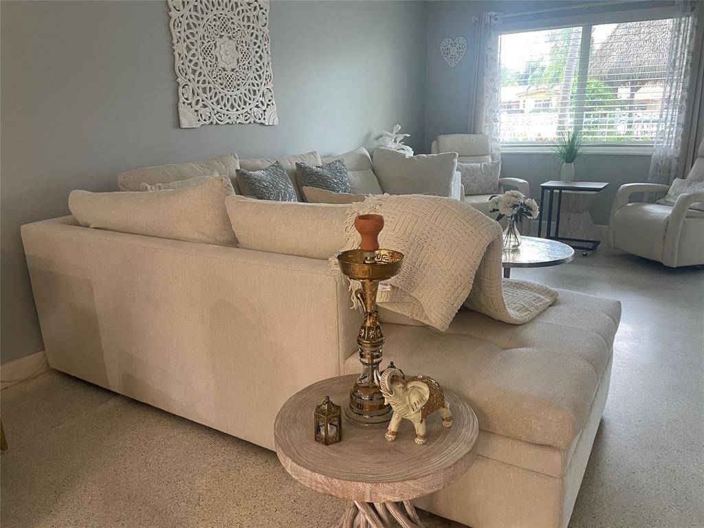 Hollywood, FL 33020,1446 Hayes St #4