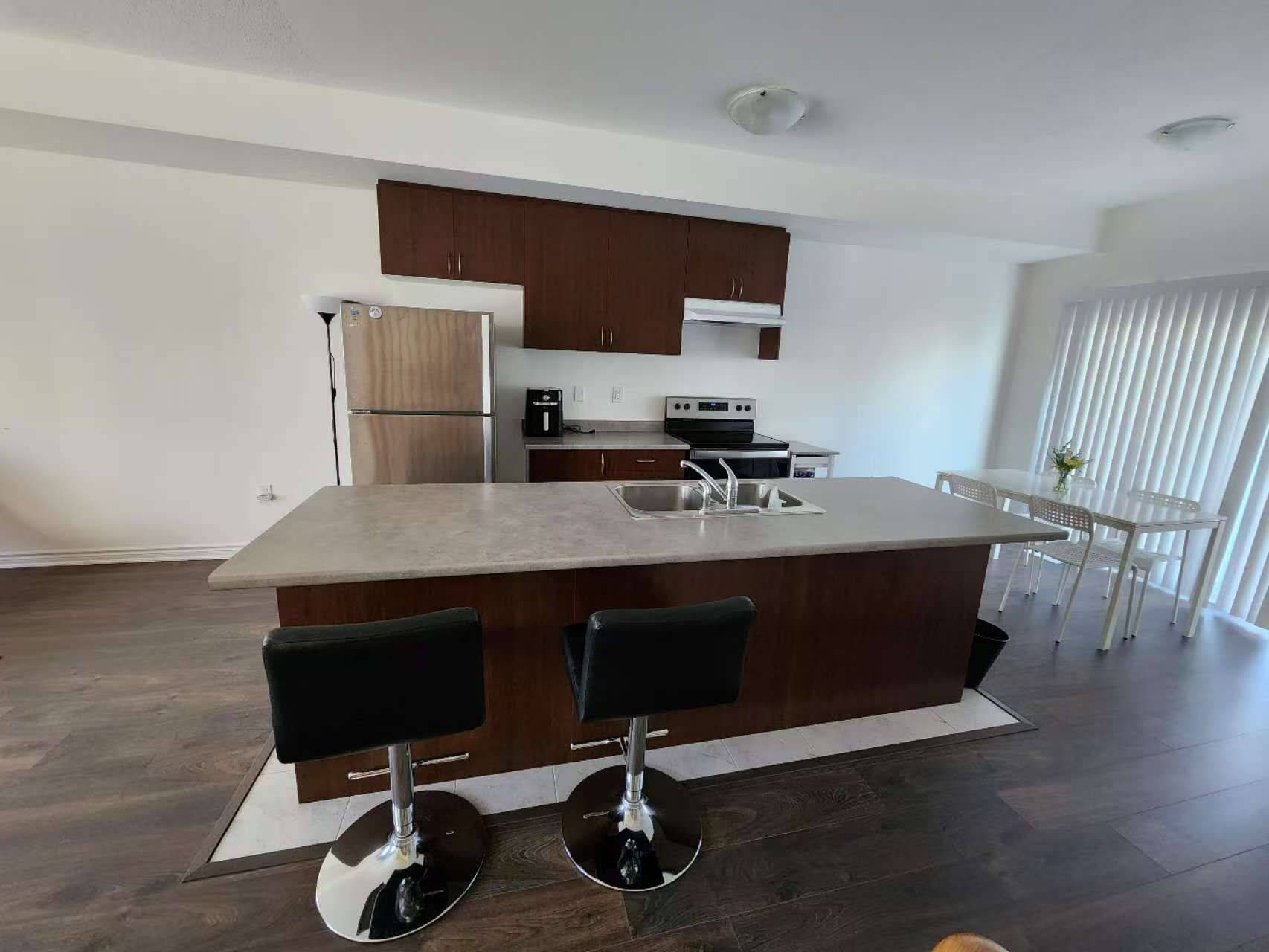 Wasaga Beach, ON L9Z 0J4,49 Shelburne AVE