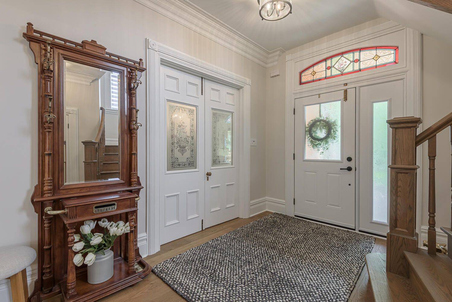 Oakville, ON L6J 4A3,376 Chartwell RD