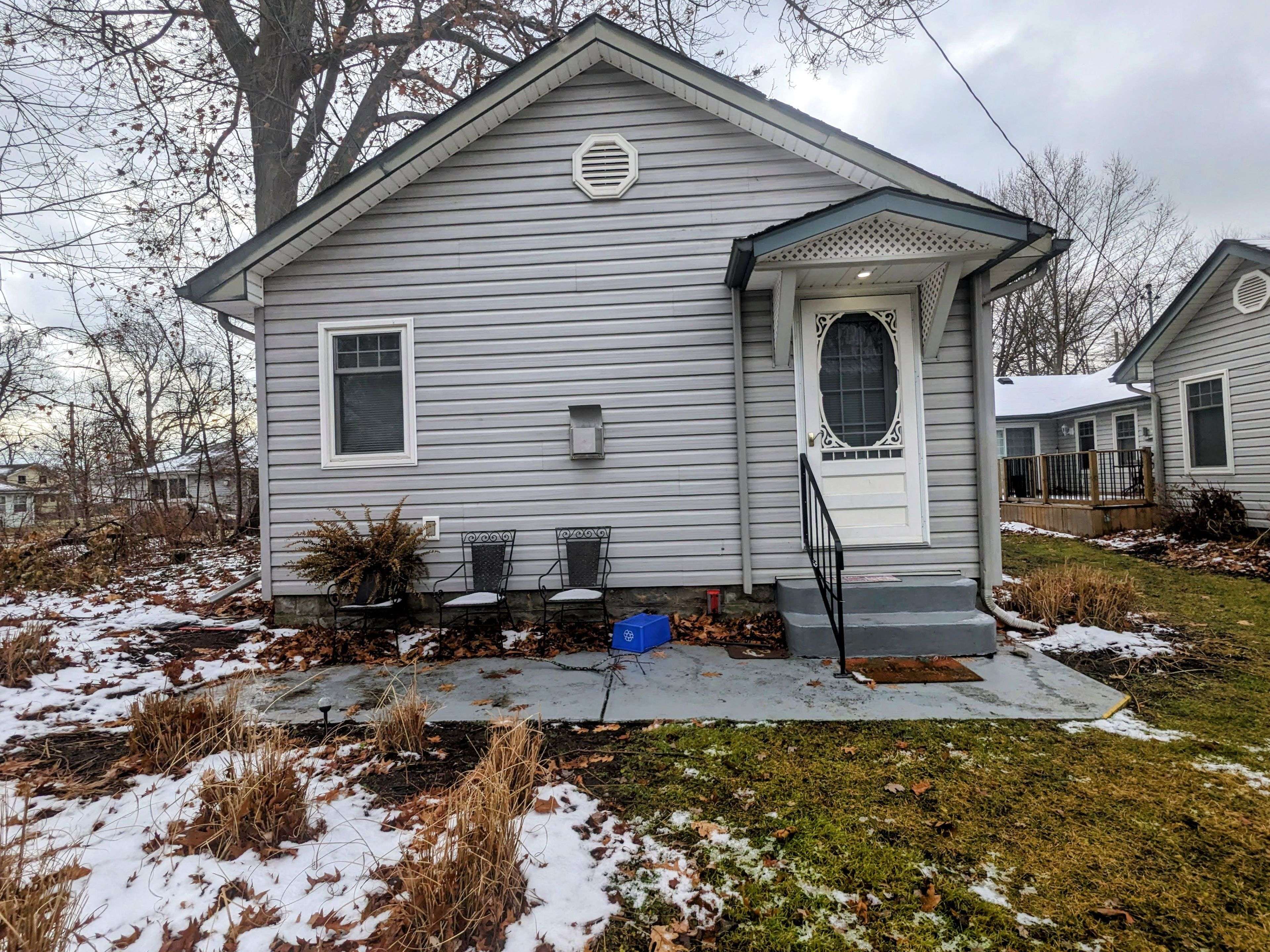 Fort Erie, ON L0S 1B0,372 BEECHWOOD AVE #B