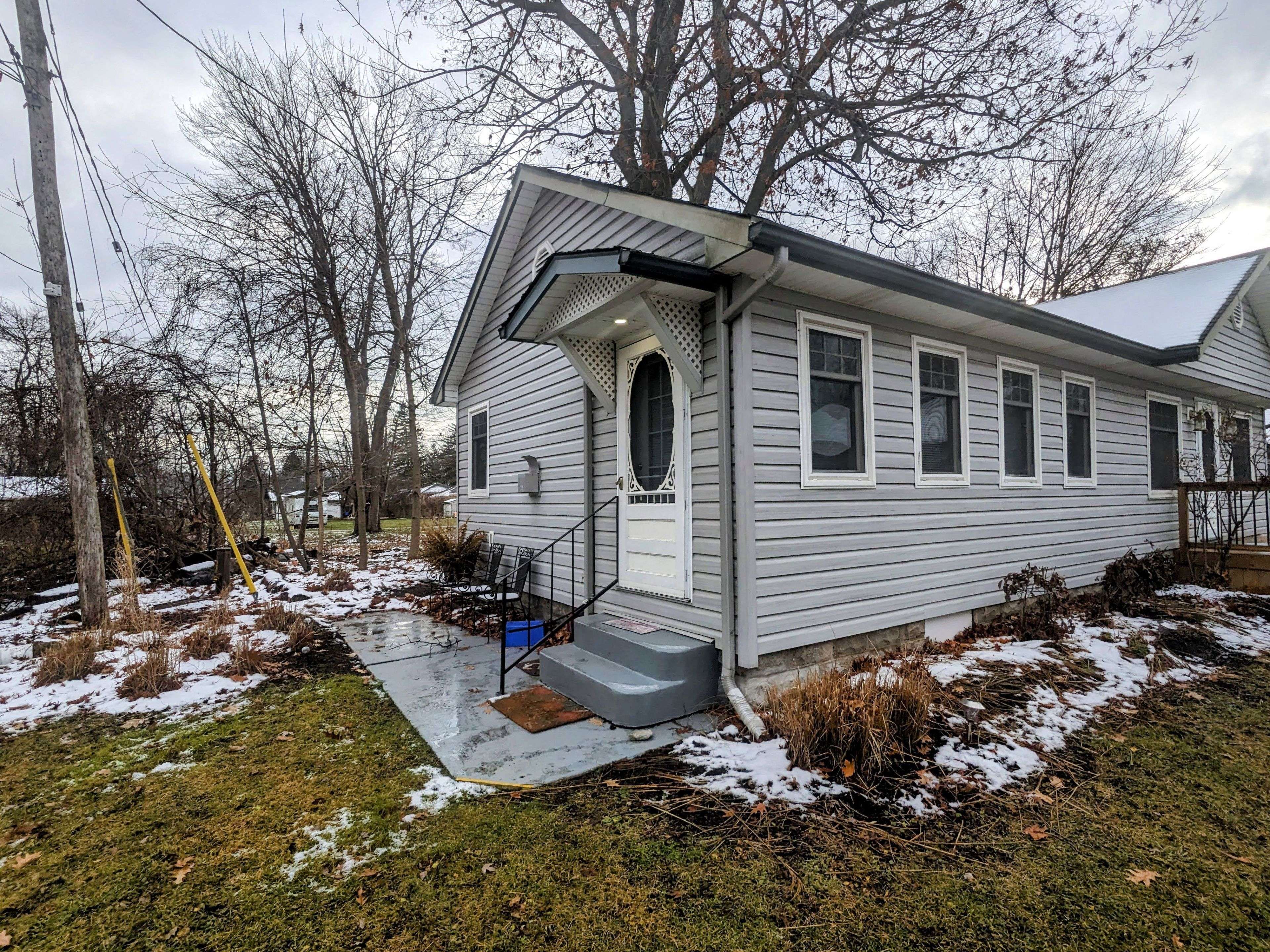 Fort Erie, ON L0S 1B0,372 BEECHWOOD AVE #B