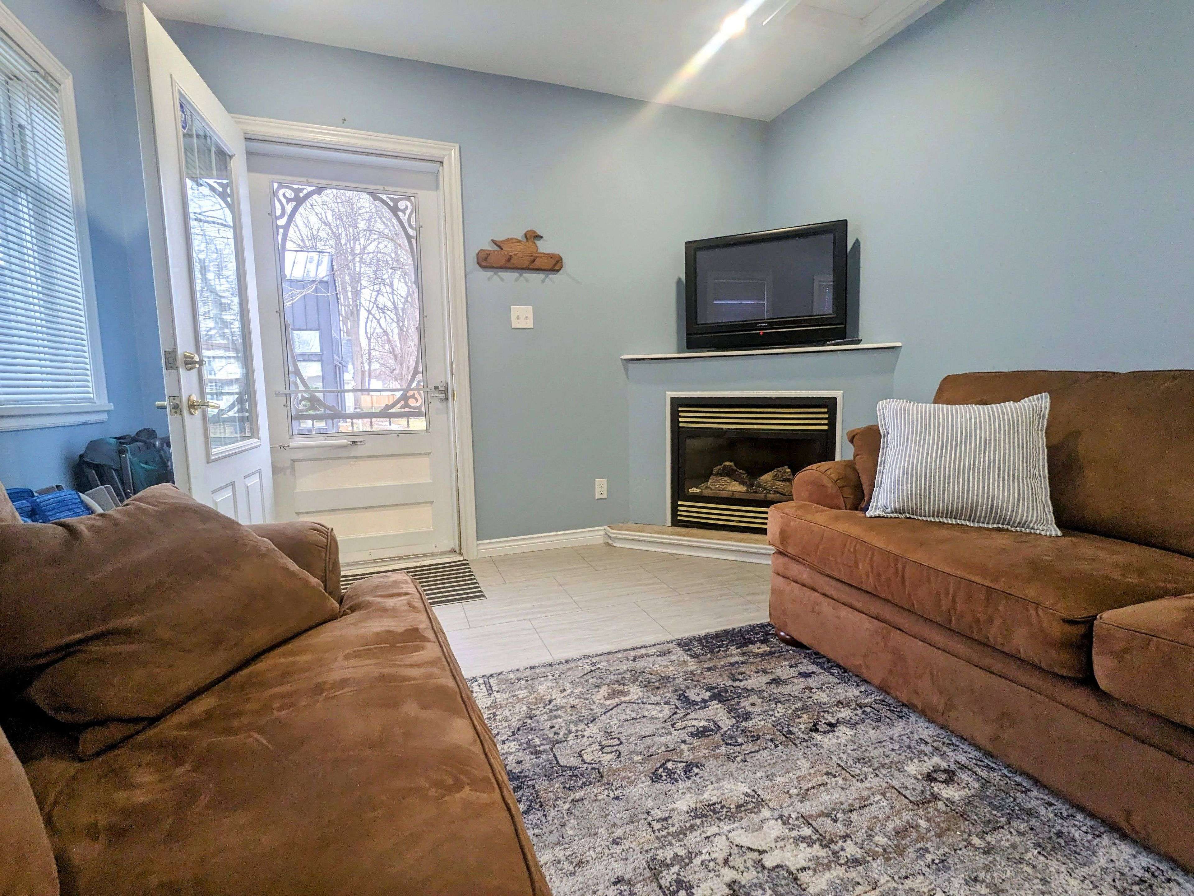 Fort Erie, ON L0S 1B0,372 BEECHWOOD AVE #B