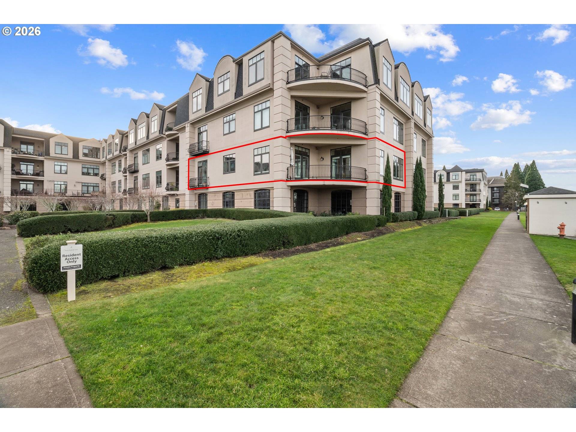 Portland, OR 97217,707 N HAYDEN ISLAND DR #215